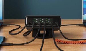 Carregador de mesa com seis portas USB-C e tela chega ao mercado com 240W de potência