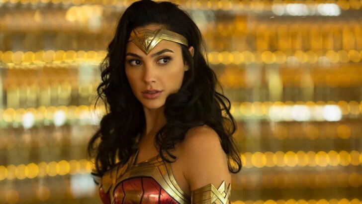 Gal Gadot afirma que James Gunn e Peter Safran prometeram Wonder Woman 3, mas projeto nunca saiu do papel