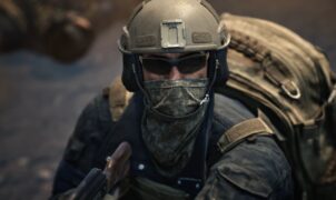 Grind de XP em Wardogs: jogador calcula 13 horas para desbloquear item de Medic e acende debate na comunidade
