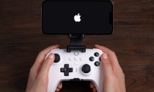 Apple estaria desenvolvendo dois controles para iPhone, diz Gurman