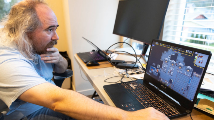 Criador de Dwarf Fortress critica CEOs e uso de IA na indústria: Todo mundo que conheço tem chefe enlouquecendo