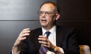 Tim Sweeney critica plano da União Europeia de banir redes sociais para menores de 13 anos
