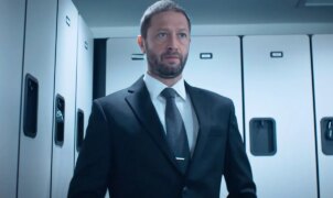 Heat 2 contrata Ebon Moss-Bachrach para viver Kelso, o hacker do filme original