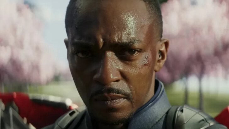 Anthony Mackie conta que descobriu seu destino como Capitão América na casa de Chris Evans