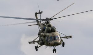 Stalker 2: chaveiros feitos de helicóptero russo abatido ajudam a limpar minas na Zona de Chernobyl