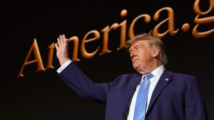 Trump renomeia Inteligência Artificial para Super Inteligência e deixa regulação da IA nas mãos das próprias empresas