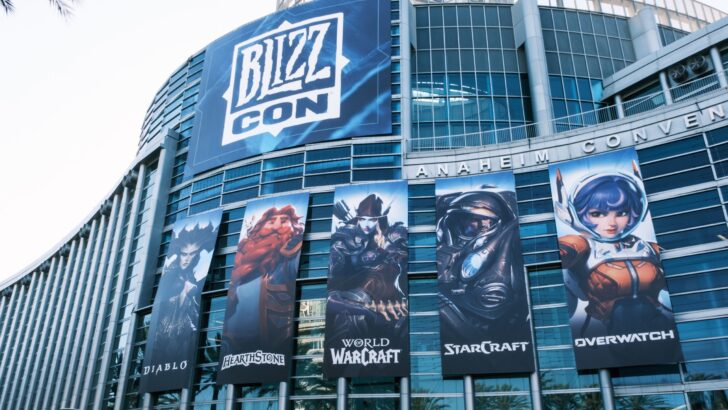 BlizzCon 2026: banner gigante reforça que StarCraft está voltando — mas será RTS ou FPS?