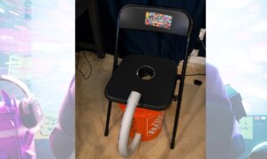 Cadeira de Fortnite que virou meme no TikTok reaparece à venda por US$ 500