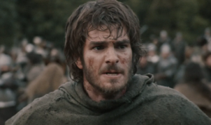 Andrew Garfield manda recado para bilionários com novo filme sobre revolta camponesa