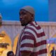 Mahershala Ali vira assassino a serviço da fé em Your Mother Your Mother Your Mother