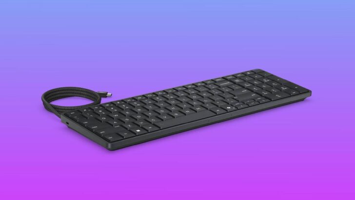 The HP EliteBoard G2a Next-Gen AI PC (Attached Cable) from varios angles.
