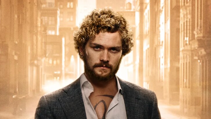 Finn Jones volta como Punho de Ferro em Demolidor: Born Again e fala sobre Danny Rand mais maduro